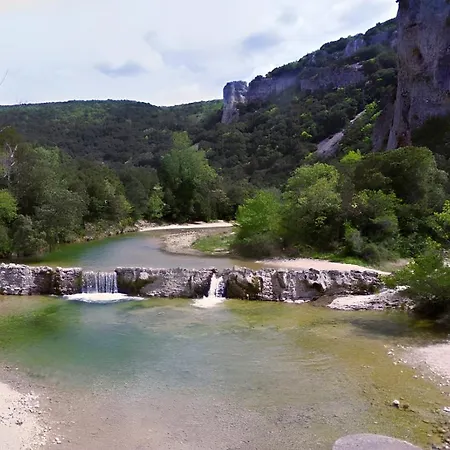 Chalet Jaune - Piscine Partagee