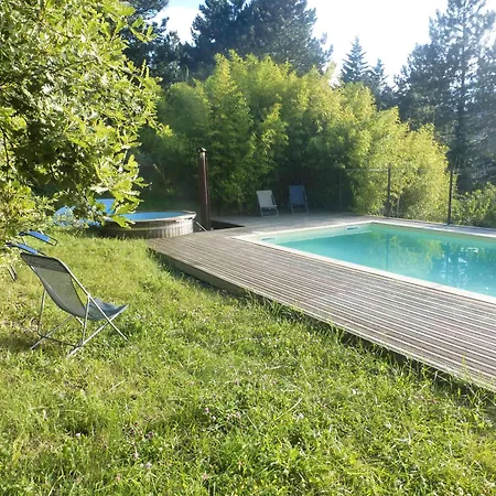 Chalet Jaune - Piscine Partagee *