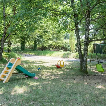 Chalet Jaune - Piscine Partagee